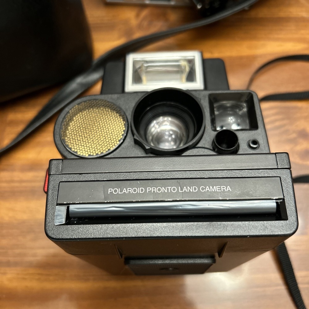 Polaroid Pronto Sonar OneStep Instant Camera Magic Flash Film In - Picture 3 of 7